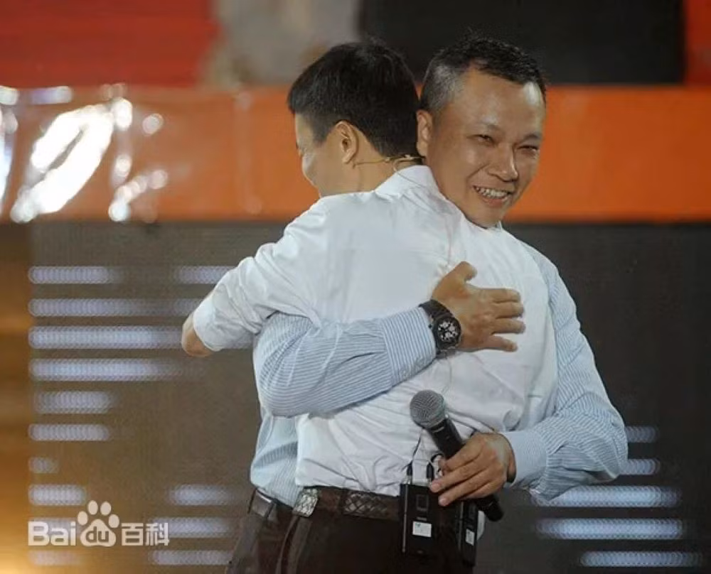 2013-roi-chuc-chu-tich-alibaba.jpg