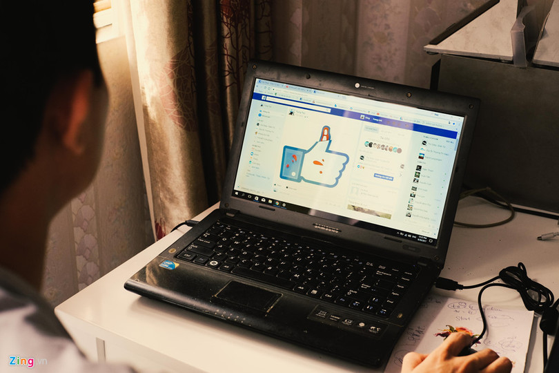 Mua ban like Facebook: Tro kiem tien tu nhung thay ma hinh anh 1