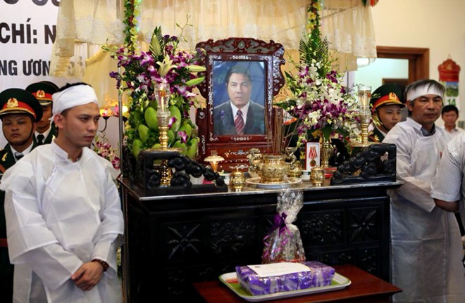 Hàng nghìn người tiễn đưa ông Nguyễn Bá Thanh lần cuối