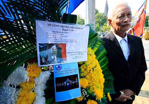 Hàng nghìn người tiễn biệt ông Nguyễn Bá Thanh ảnh 2