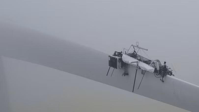 BladeRobot bảo dưỡng cánh quạt nhanh gấp 4 lần so với phương pháp thông thường. Ảnh Engineering Interesting. BladeRobot bảo dưỡng cánh quạt nhanh gấp 4 lần so với phương pháp thông thường. Ảnh Engineering Interesting.