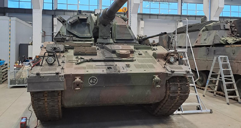 Litva sửa chữa, chuyển giao cho Ukraine 2 pháo tự hành 155mm Panzerhaubitze 2000 ảnh 2