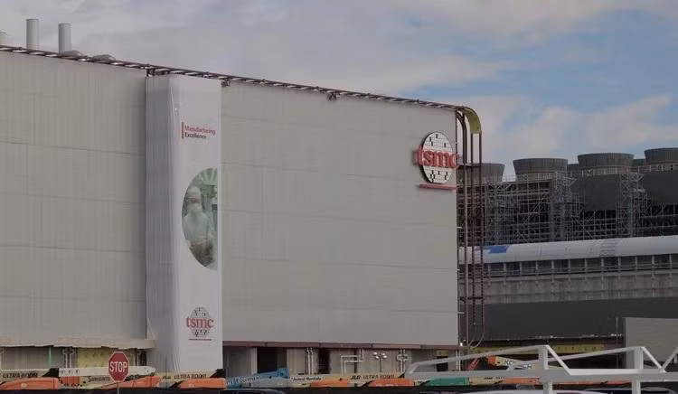 Nhà máy đầu tiên của TSMC tại Phoenix, Arizona.