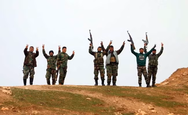 Binh sĩ quân đội Syria ở Hama