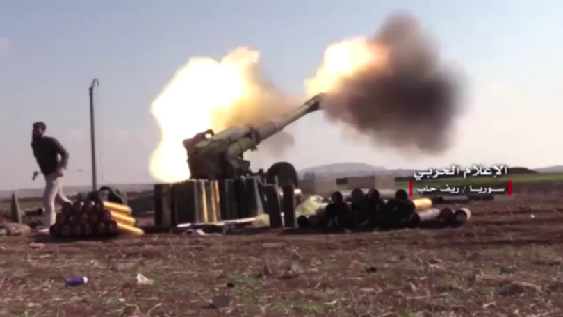 Pháo binh quân đội Syria tiến công trên chiến trường Aleppo