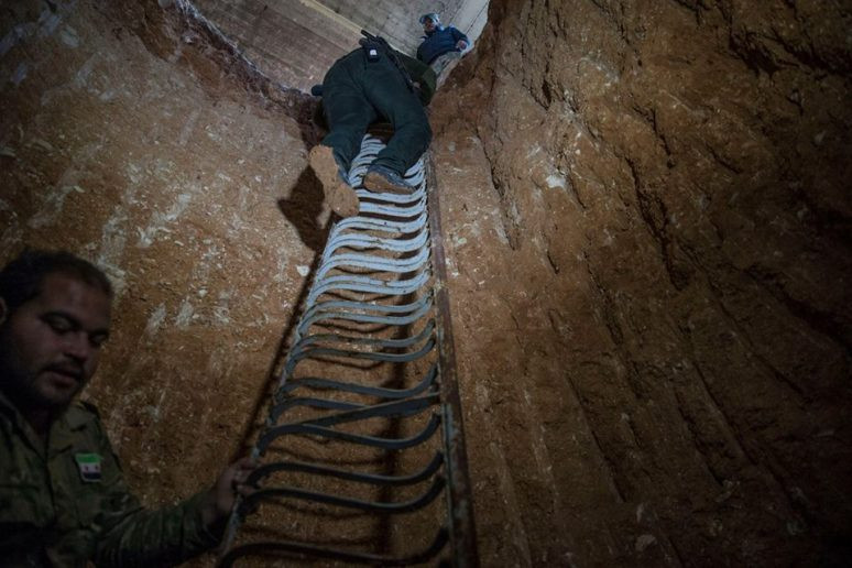 Quân Thổ chiếm thị trấn chiến lược, người Kurd tung đòn phản công ảnh 4