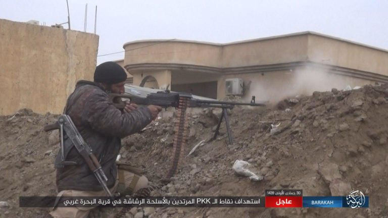 Mỹ lại không kích nhầm đồng minh, IS đánh người Kurd Syria điên đảo ảnh 7