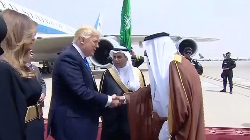 Lễ đón tại sân bay