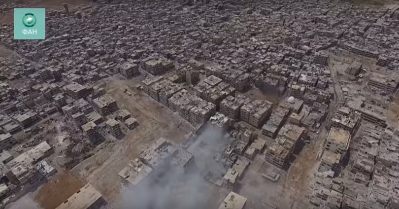 Ảnh minh họa video, quân đội Syria tấn công dọc đường 30 vào quận Trại tị nạn Yarmouk.