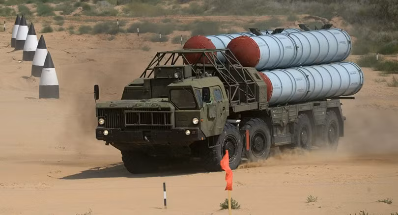 Hệ thống tên lửa S-300 của Nga