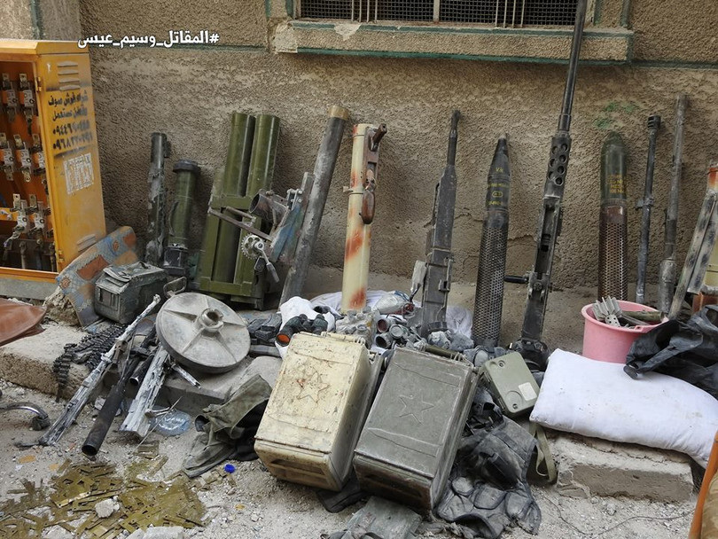 Quân thánh chiến Syria cố thủ ven Damascus đầu hàng, di tản về miền bắc Aleppo ảnh 2