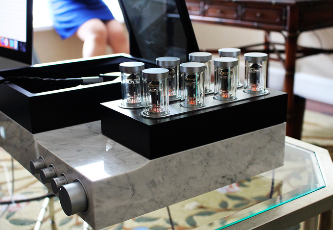 Tai nghe giá 1,7 tỷ đồng tại Việt Nam ảnh 2