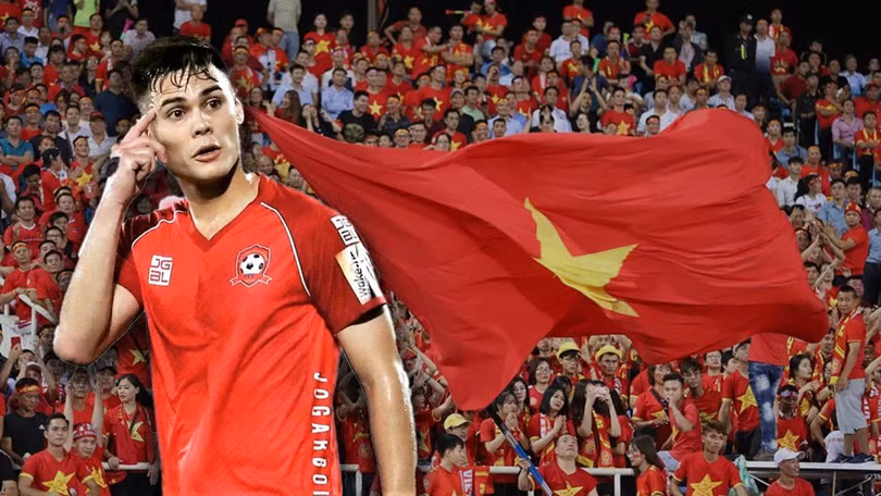 Schmidt Adriano được gọi lên tuyển Việt Nam