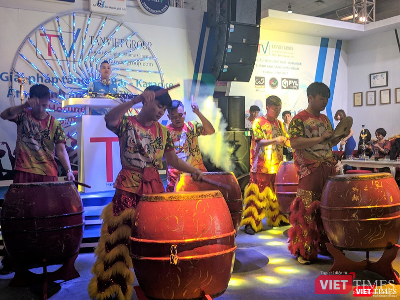 Trải nghiệm VR và AR tại Triển lãm VIBASHOW & VIETCON 2018 ảnh 15