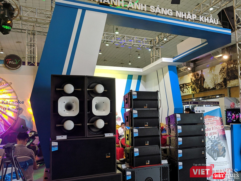 Trải nghiệm VR và AR tại Triển lãm VIBASHOW & VIETCON 2018 ảnh 13