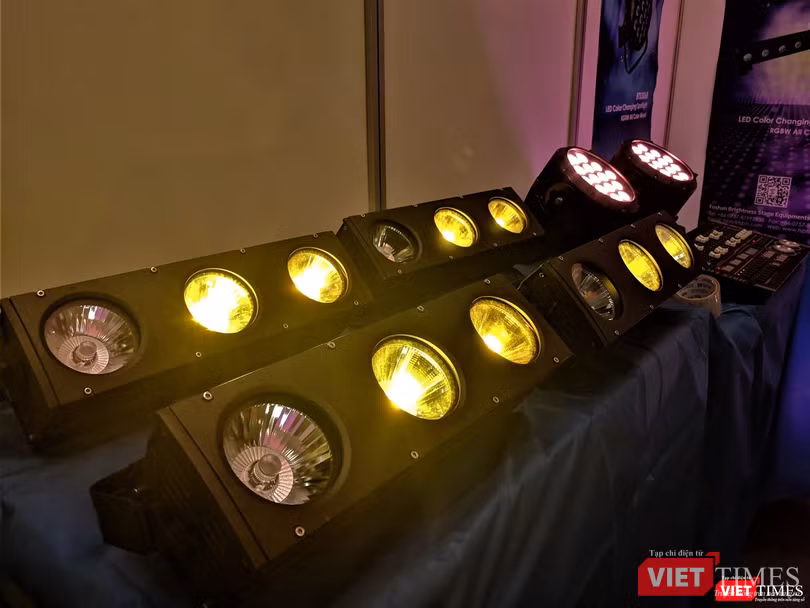 Trải nghiệm VR và AR tại Triển lãm VIBASHOW & VIETCON 2018 ảnh 5 Trải nghiệm VR và AR tại Triển lãm VIBASHOW & VIETCON 2018 ảnh 5