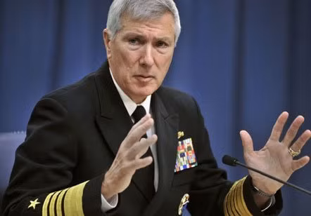 Tư lệnh Bộ Chỉ huy Thái Bình Dương của Mỹ (PACOM), đô đốc Sameul J Locklear II. Ảnh: defense