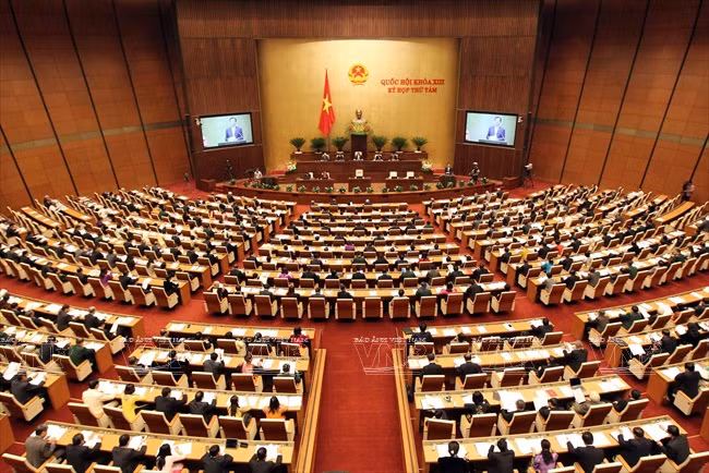 Kỳ họp thứ Tám, Quốc hội Khóa XIII diễn ra tại hội trường mới ở Ba Đình, Hà Nội. Ảnh: Đức Tám – TTXVN