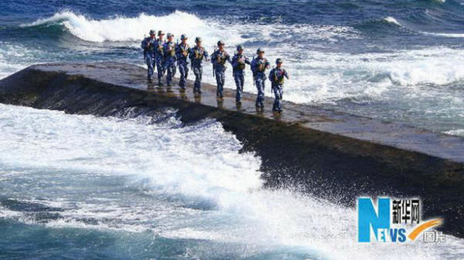 Binh lính Trung Quốc cư trú trái phép ở bãi đá Chữ Thập