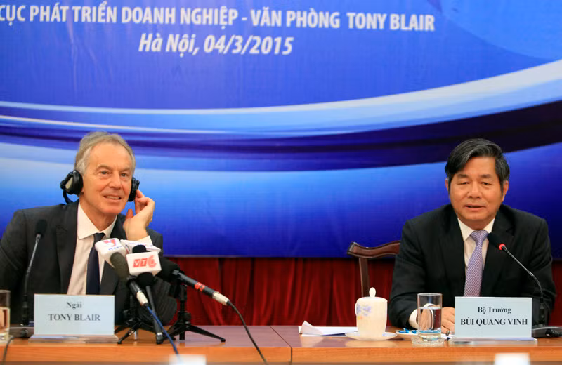 Bộ trưởng Bùi Quang Vinh cùng ông Tony Blair chủ trì hội thảo