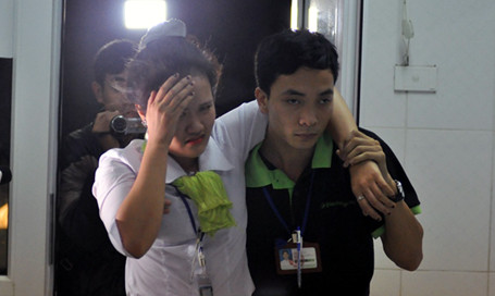 Những nạn nhân được đưa vào BV 19-8 cấp cứu từ siêu thị Big C The Garden.