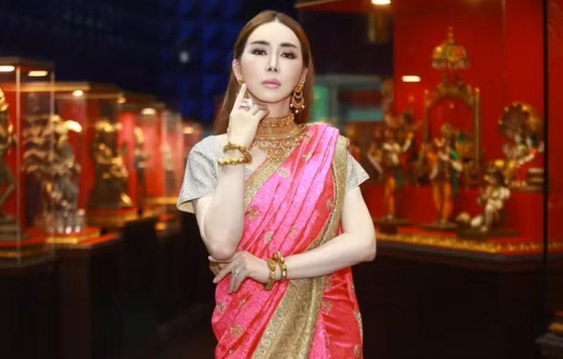 Mua lại Miss Universe, nữ tỉ phú chuyển giới Thái Lan Anne Jakrajutatip giàu cỡ nào?