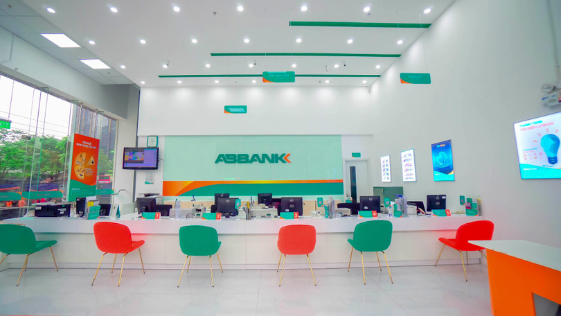 Phòng giao dịch của ABBank sau khi tân trang nội thất