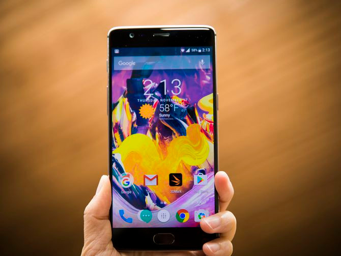 Những smartphone có thời lượng pin tốt nhất hiện nay ảnh 3