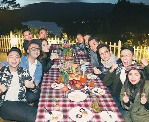 Tạm biệt nỗi lo tăng cân ngày tết với Samsung Gear S3 ảnh 1