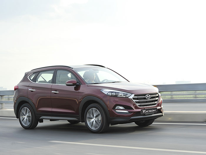 Mua xe chạy Tết, chọn Hyundai Tucson hay Honda CR-V? ảnh 1