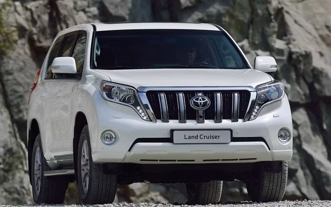 So sánh Toyota Land Cruiser Prado với Ford Explorer 2017 ảnh 2