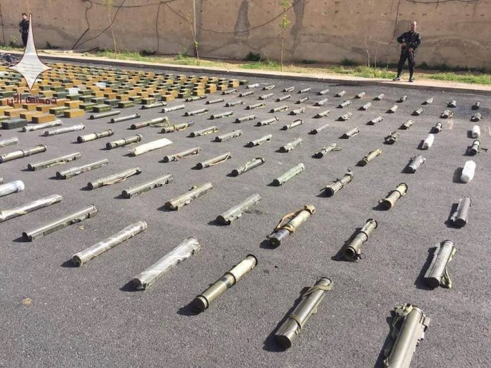 Quân đội Syria chiếm giữ lượng vũ khí lớn chuyển vào tử địa Đông Ghouta ảnh 3