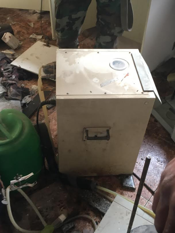 Chảo lửa Đông Ghouta: Quân thánh chiến Syria có cả nhà máy chế tạo tên lửa, sản xuất hóa phẩm ảnh 4