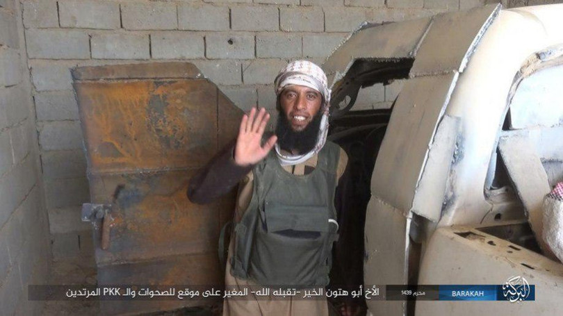 IS tung xe bom tự sát tấn công SDF do Mỹ hậu thuẫn ảnh 2