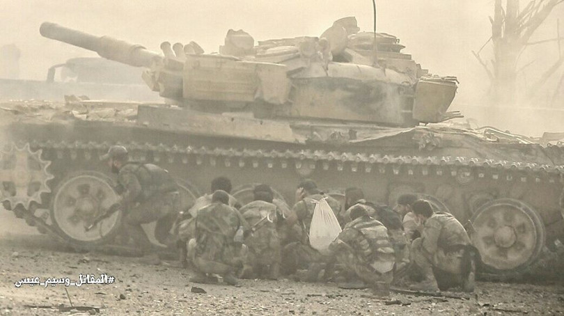 Hỏa lực Syria tấn công dữ dội phiến quân thánh chiến ven Damascus (video - ảnh) ảnh 14