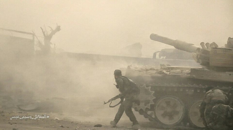 Hỏa lực Syria tấn công dữ dội phiến quân thánh chiến ven Damascus (video - ảnh) ảnh 11