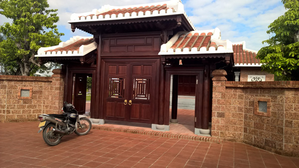 Khu lăng mộ và nhà tưởng niệm ông Nguyễn Bá Thanh ảnh 3