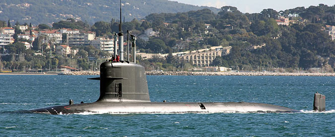 Tàu ngầm KD Tun Abdul Razak - một trong 2 tàu ngầm lớp Scorpène của Malaysia