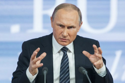 Tổng thống Nga Putin trong cuộc họp báotại Moscow. Ảnh: AP