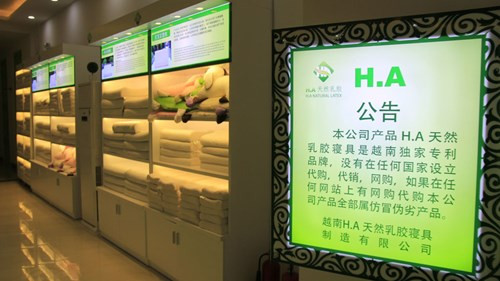 Phạt cửa hàng 'cấm cửa' khách Việt... gần 5 triệu đồng ảnh 1 Phạt cửa hàng 'cấm cửa' khách Việt... gần 5 triệu đồng ảnh 1