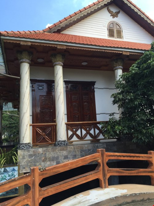 Choáng trước đồ quý trong biệt phủ 100 tỉ của đại gia vàng ở đèo Hải Vân ảnh 19