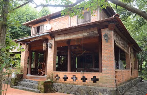 Lộ thêm hàng chục trang trại trái phép ‘ẩn’ sau biệt phủ đại gia vàng ảnh 2