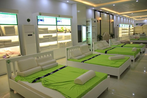 Cửa hàng 'cấm cửa' người Việt tại Đà Nẵng: Nghi người Trung Quốc đứng sau 'rót tiền' ảnh 2 Cửa hàng 'cấm cửa' người Việt tại Đà Nẵng: Nghi người Trung Quốc đứng sau 'rót tiền' ảnh 2