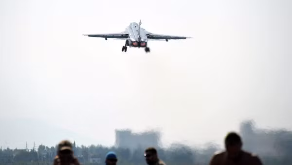Scandal: Su 24 của Nga bị Thổ Nhĩ Kỳ bắn hạ trên biên giới Syria
