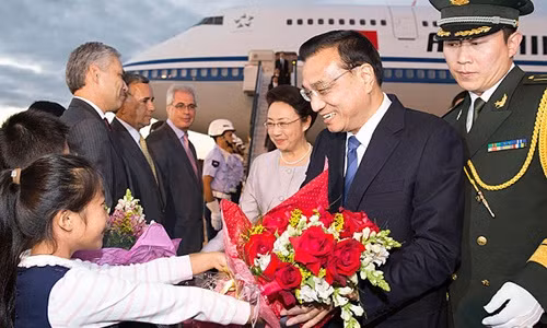 Trung Quốc vung tiền gieo ảnh hưởng toàn cầu ảnh 1