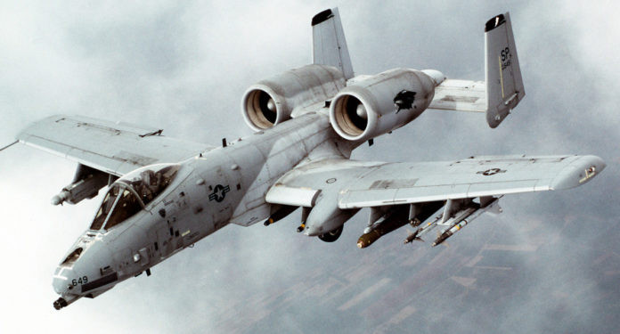 Máy bay cường kích chiến trường A-10 Thunderbolt trên chiến trường Syria