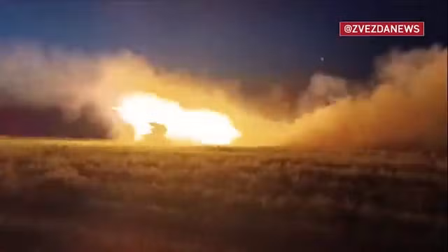 Pháo phản lực Grad quân đội Nga tấn công. Ảnh video Zvezda