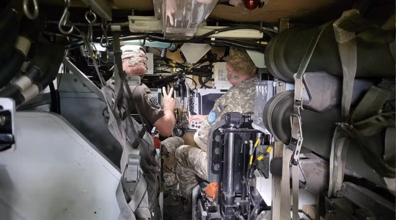 Tổ hợp phòng không "Stormer HVM" quân đội Ukraine. Tháng 7/2022. Ukraine. Ảnh: @GirkinGirkin Tổ hợp phòng không "Stormer HVM" quân đội Ukraine. Tháng 7/2022. Ukraine. Ảnh: @GirkinGirkin