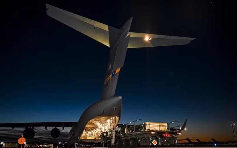 Lô hàng tên lửa cho HIMARS gửi đến Ukraine. Ảnh do Lầu Năm Góc công bố tháng 8/2022. Lô hàng tên lửa cho HIMARS gửi đến Ukraine. Ảnh do Lầu Năm Góc công bố tháng 8/2022.