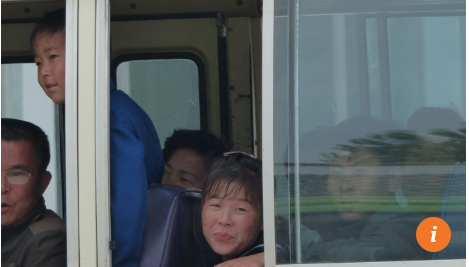 Những ánh mắt, những nụ cười trên gương mặt các em học sinh - điều không thể có cách đây 5 năm